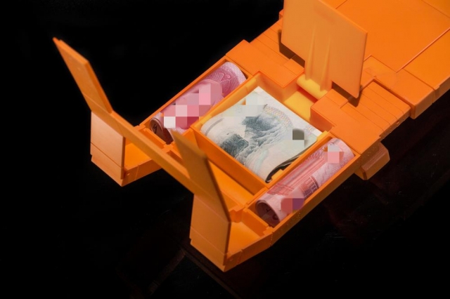 KP-18 Medial Bed Model Kit | X-Transbots