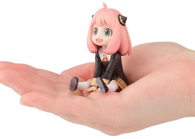 Anya Tenohira Version With Gift G.E.M. Series | Spy x Family | Megahouse