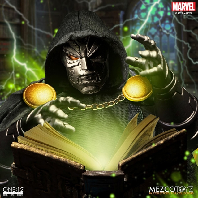 Doctor Doom One:12 Collective | Marvel | Mezco Toyz