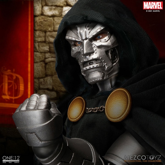 Doctor Doom One:12 Collective | Marvel | Mezco Toyz