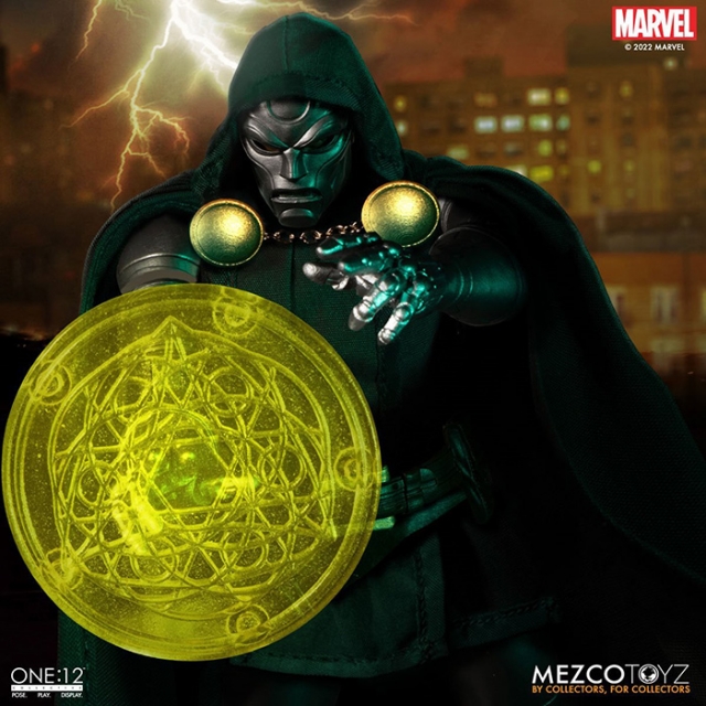 Doctor Doom One:12 Collective | Marvel | Mezco Toyz