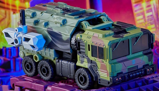Prime Universe Bulkhead | Transformers Generations Legacy Wreck N Rule Collection