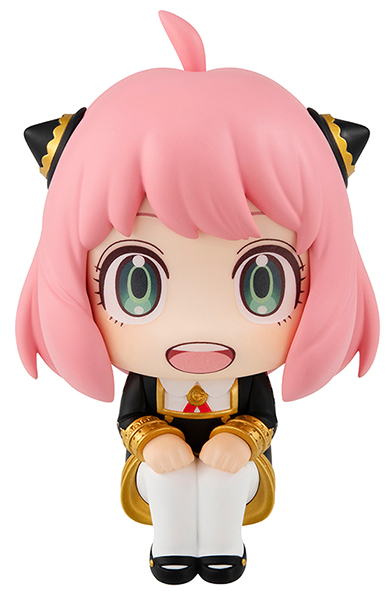 Anya Forger With Gift Look Up | Spy x Family | 	MegaHouse