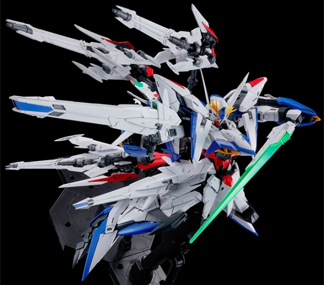 Maneuver Striker Pack Exclusive Model Kit 1/100 Scale | Mobile Suit Gundam | Bandai Spirits