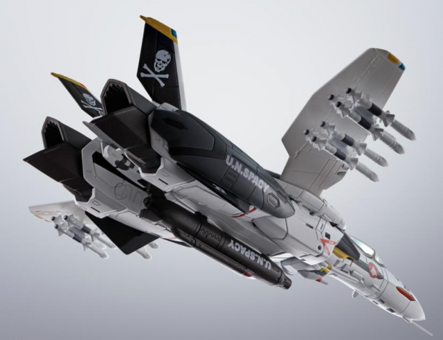 Roy Fokker's VF-0S Phoenix Hi-Metal R | Macross Zero | Bandai Spirits