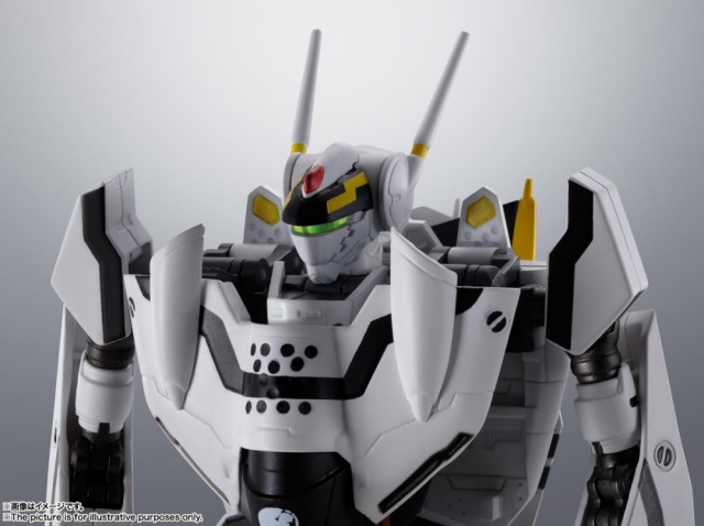 Roy Fokker's VF-0S Phoenix Hi-Metal R | Macross Zero | Bandai Spirits