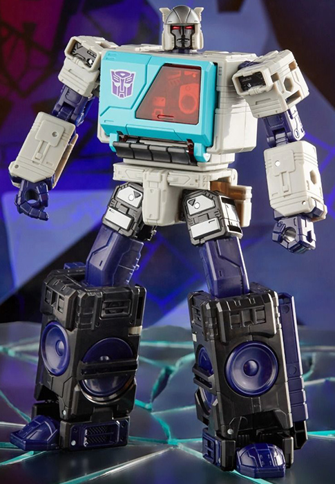 Autobot Blaster IDW Shattered Glass IDW Shattered Glass Voyager Class | Transformers Generations Shattered Glass Collection