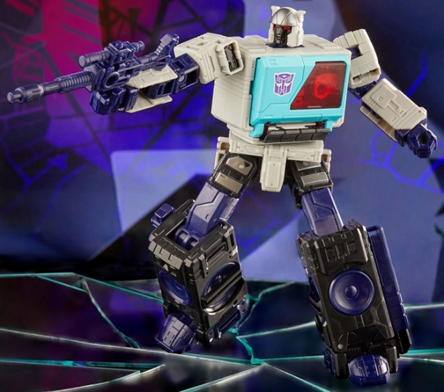 Autobot Blaster IDW Shattered Glass IDW Shattered Glass Voyager Class | Transformers Generations Shattered Glass Collection
