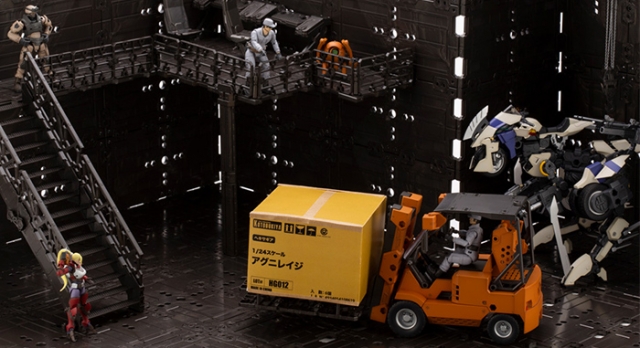Booster Pack 006 Forklift Orange Version 1/24 Scale Model Kit | Hexa Gear | Kotobukiya