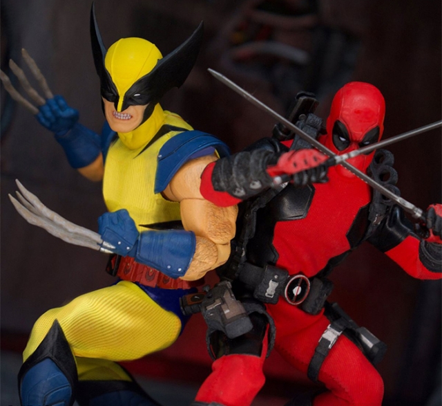 Wolverine Deluxe Steel Box Edition One:12 Collective | Marvel | Mezco Toyz