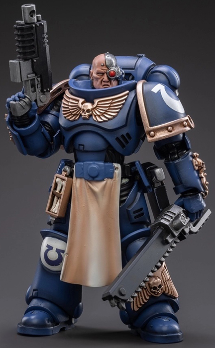 Ultramarines Primaris Lieutenant Horatius 1/18 Scale | Warhammer 40K | Joy Toy