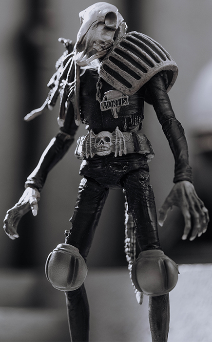 Judge Mortis Black and White 1/18 Scale Exquisite Mini | 2000 A.D. Judge Dredd | Hiya Toys