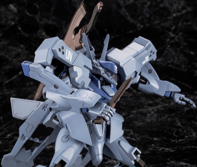 Shiranui Isumi Valkyries 1/144 Scale Model Kit | Muv-Luv Alternative | Kotobukiya