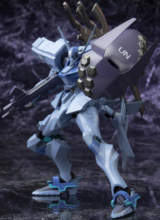 Shiranui Isumi Valkyries 1/144 Scale Model Kit | Muv-Luv Alternative | Kotobukiya