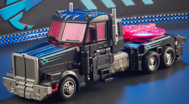 Leader Robots in Disguise 2000 Universe Scourge Leader Class | Transformers Legacy | Velocitron Speedia 500 Collection