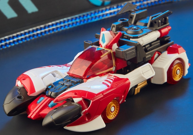 Cybertron Universe Override Voyager Class | Transformers Legacy | Velocitron Speedia 500 Collection