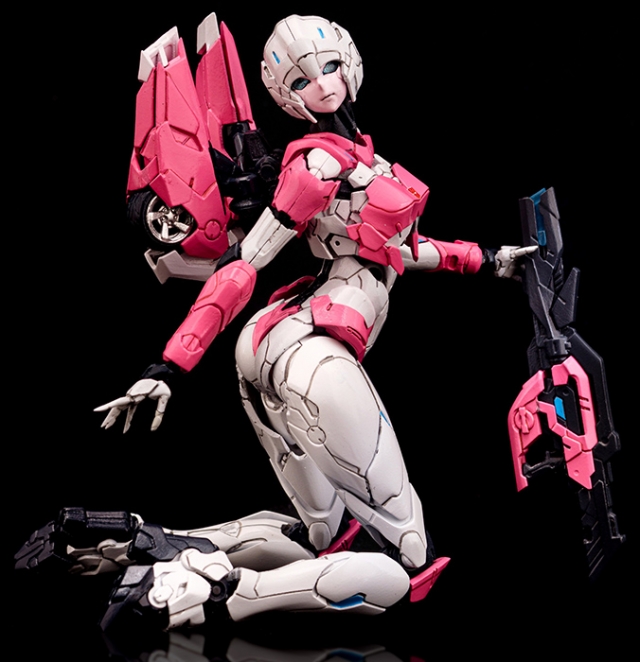28 Arcee | Transformers Furai Model | Flame Toys