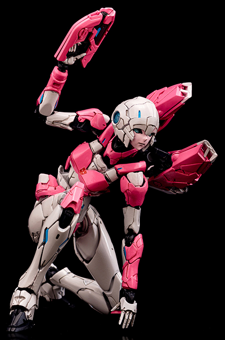 28 Arcee | Transformers Furai Model | Flame Toys