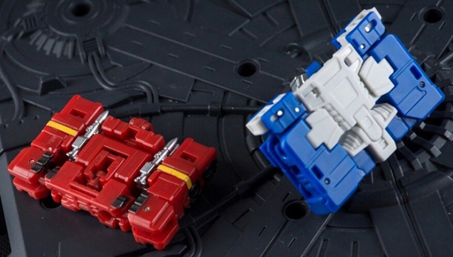 Sword Dancer DW-E07 Traveler Plane and DW-E08 Patriot Tank Set of 2 Red and Blue Version | Dr. Wu
