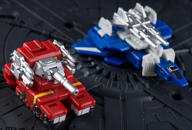 Sword Dancer DW-E07 Traveler Plane and DW-E08 Patriot Tank Set of 2 Red and Blue Version | Dr. Wu