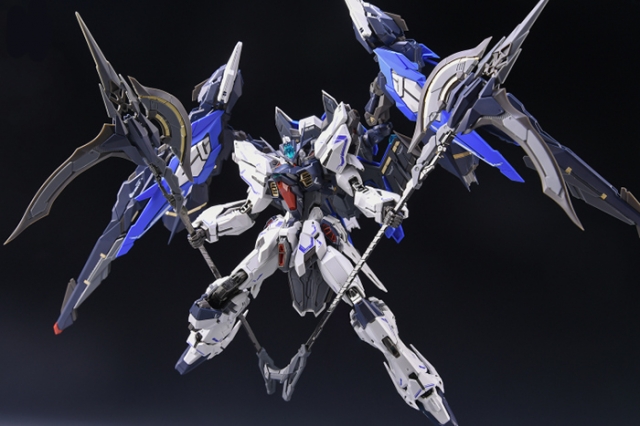 Moonlight Judge 1/100 Scale Model Kit | Zero Gravity