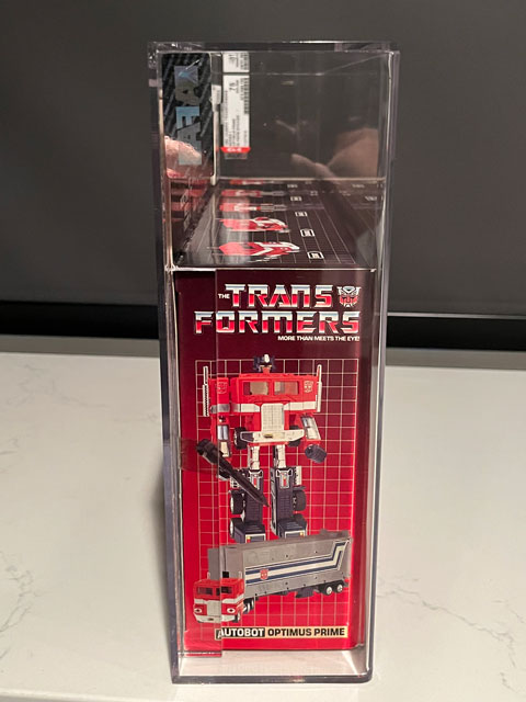 Transformers G1 Pepsi Optimus Prime | Hasbro