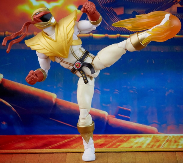 Crimson Hawk Ryu 6-inch Scale Lightning Collection | Power Rangers x Street Fighter | Hasbro
