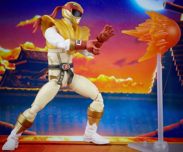 Crimson Hawk Ryu 6-inch Scale Lightning Collection | Power Rangers x Street Fighter | Hasbro