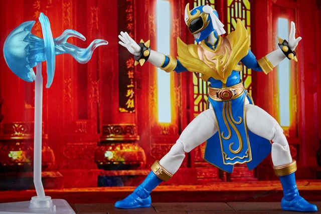 Blazing Phoenix Chun-Li 6-inch Scale Lightning Collection | Power Rangers x Street Fighter | Hasbro