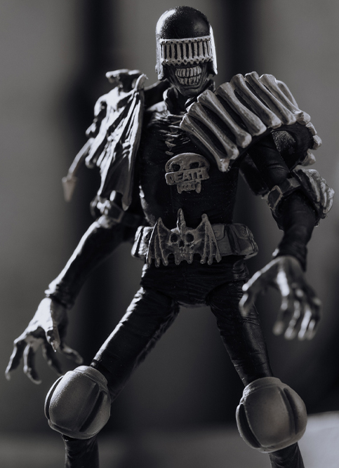 Judge Death Black and White 1/18 Scale Exquisite Mini | 2000 A.D. Judge Dredd | Hiya Toys