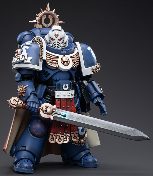 Ultramarines Primaris Captain 1/18 Scale | Warhammer 40K | Joy Toy