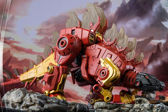 PX-04R Summanus Red Version TFCon Exclusive | Planet X