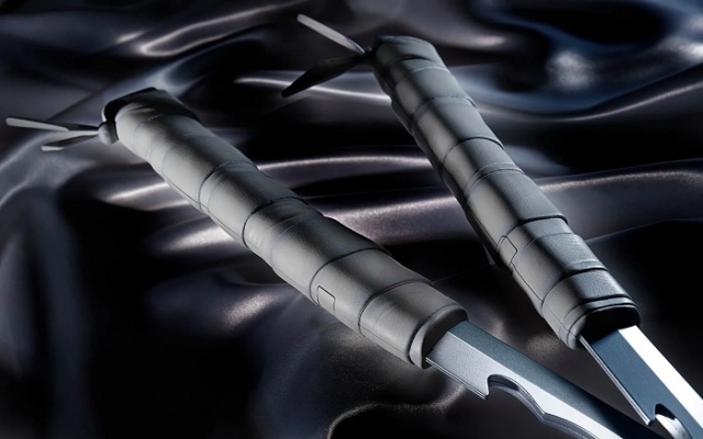 Inosuke Hashibara's Nichirin Swords Proplica | Bandai Tamashii Nations | Demon Slayer: Kimetsu No Yaiba