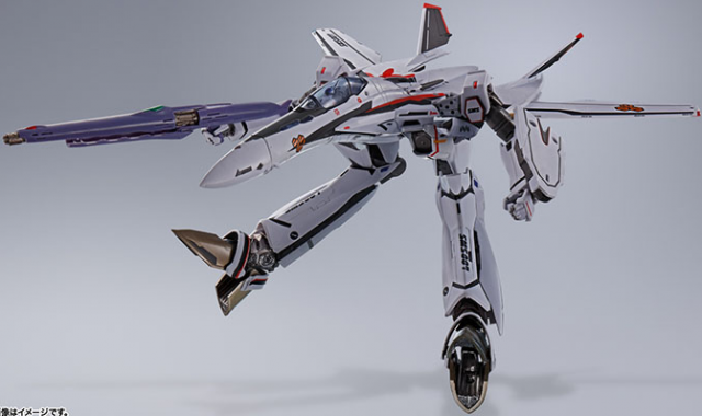 VF-25F Messiah Valkyrie Alto Saotome Machine Revival Version DX Chogokin | Macross Frontier | Bandai Spirits