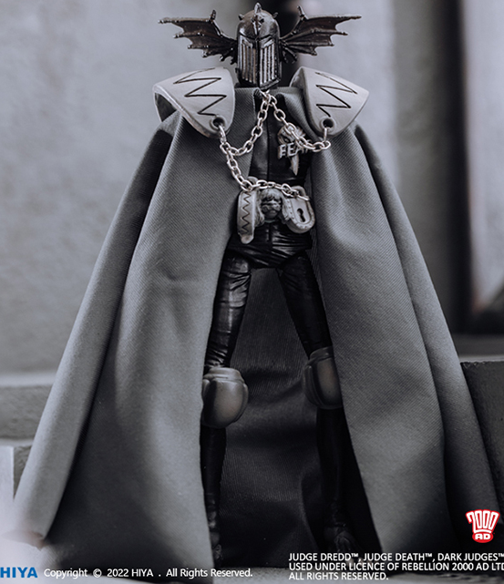 Judge Fear Black and White 1/18 Scale PX Previews Exclusive | 2000 A.D. Judge Dredd | Hiya Toys
