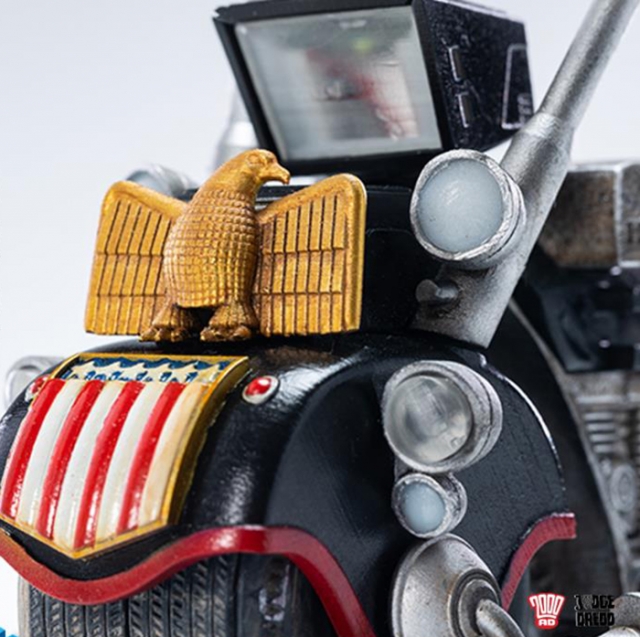 Judge Anderson and Lawmaster MK II 1/18 Scale | 2000 A.D. Judge Dredd | Hiya