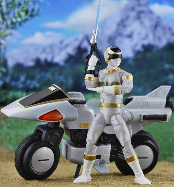 Silver Ranger and Silver Cycle Deluxe 6-inch Scale Lightning Collection | Power Rangers In Space | Hasbro