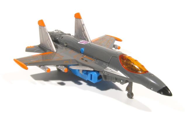 Thundercracker Deluxe Class | Transformers Cybertron