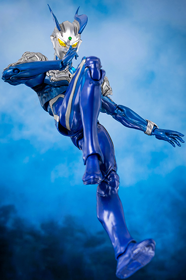 Ultraman Zero Luna Miracle ThreezeroX Collectible Figure | Ultraman Ultraman Zero: The Chronicle | threezero