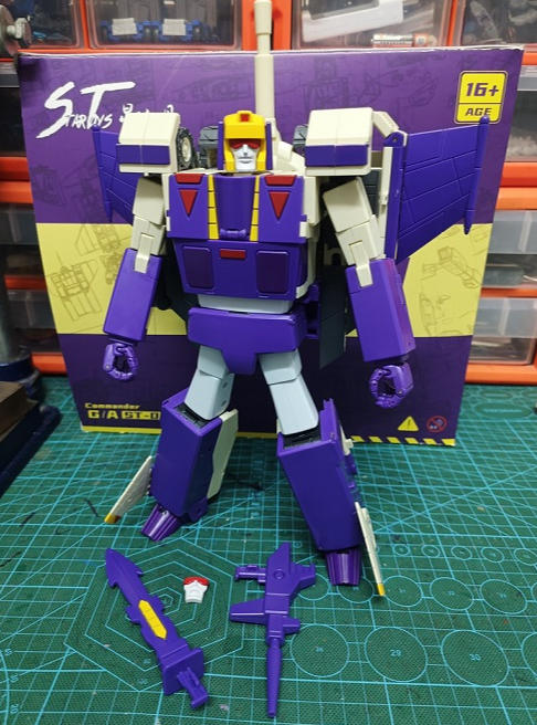 ST-01 Commander | Star Toy