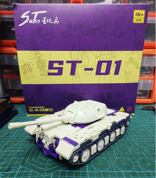 ST-01 Commander | Star Toy