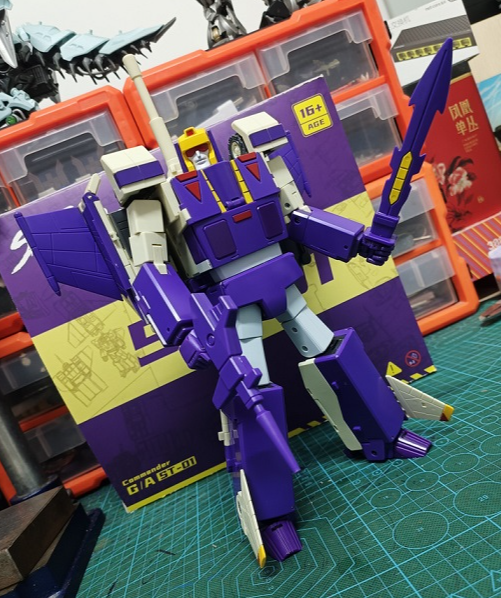 ST-01 Commander | Star Toy