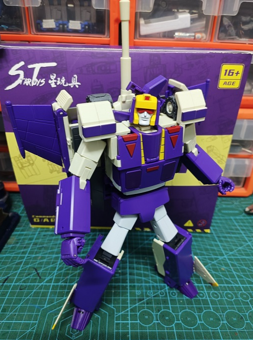 ST-01 Commander | Star Toy