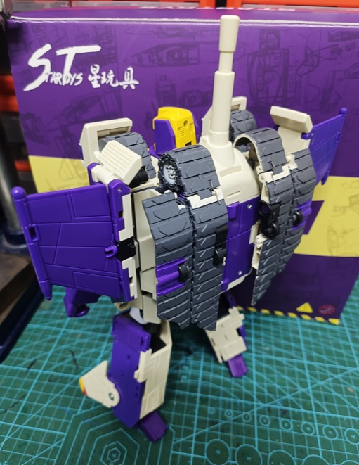 ST-01 Commander | Star Toy