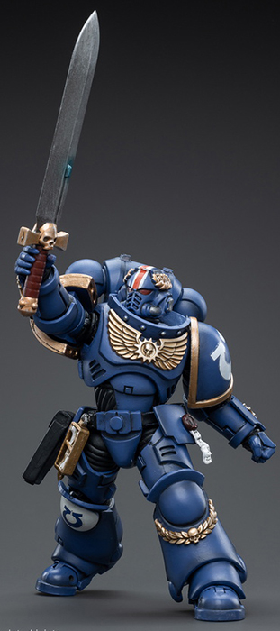 Ultramarines Primaris Lieutenant Argaranthe 1/18 Scale | Warhammer 40K | Joy Toy