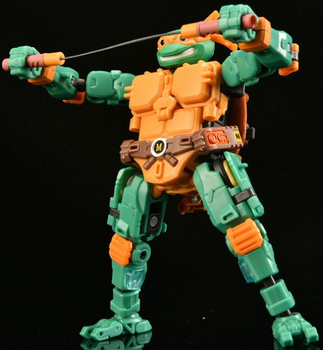 MB-19 Michelangelo | Teenage Mutant Ninja Turtles | 52 Toys MegaBOX