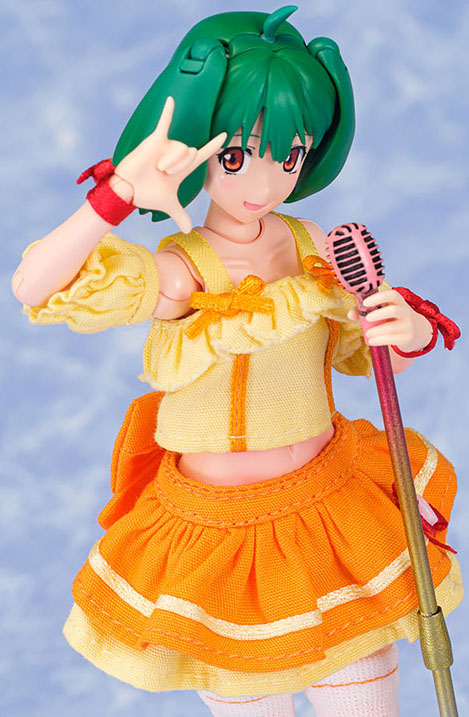 VF-25F Messiah Ranka Lee Model Kit Macross V.F.G. | Macross Frontier | Aoshima 40th Anniversary