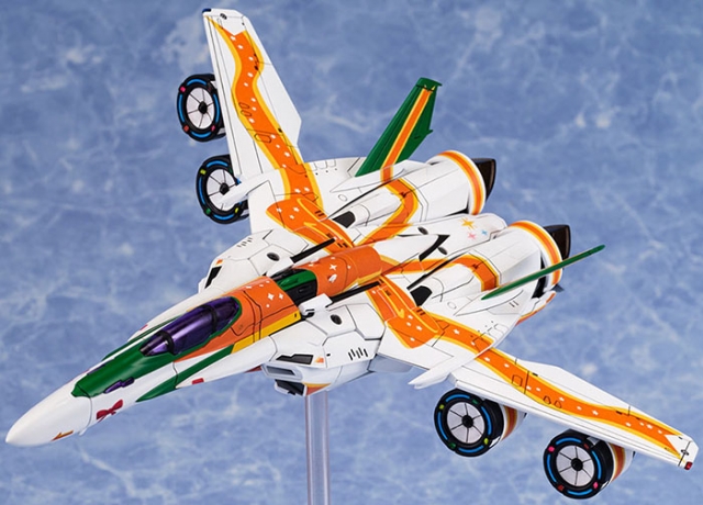VF-25F Messiah Ranka Lee Model Kit Macross V.F.G. | Macross Frontier | Aoshima 40th Anniversary
