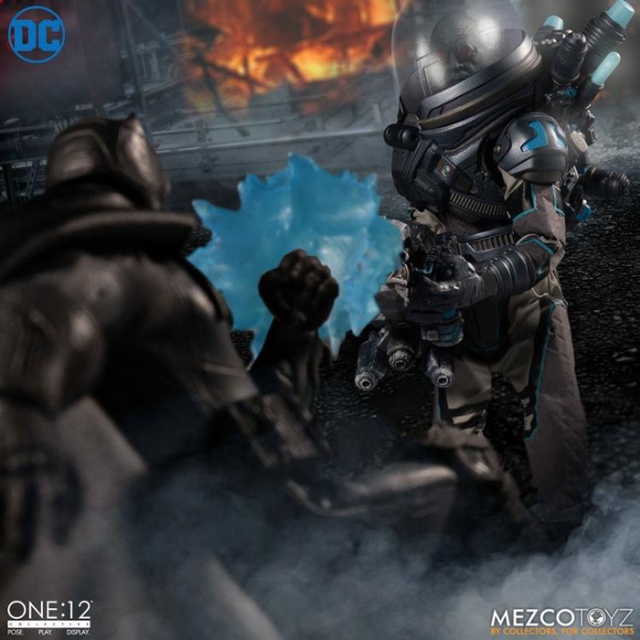 Mr. Freeze One:12 Collective | DC Comics | Mezco Toyz