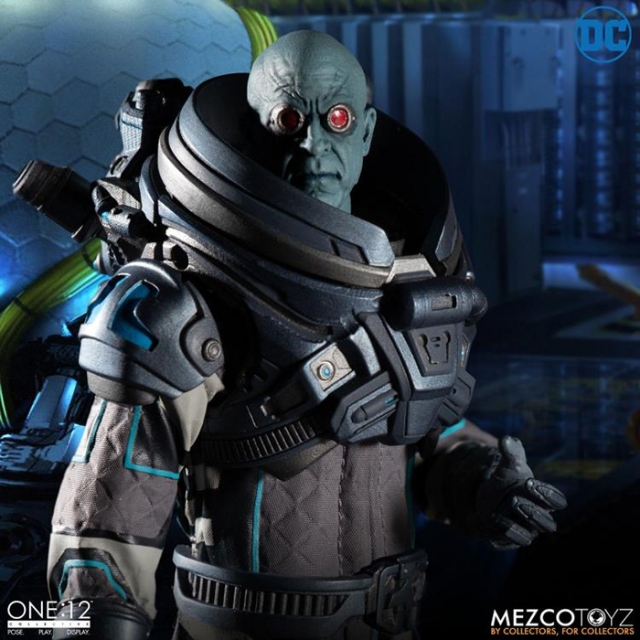 Mr. Freeze One:12 Collective | DC Comics | Mezco Toyz